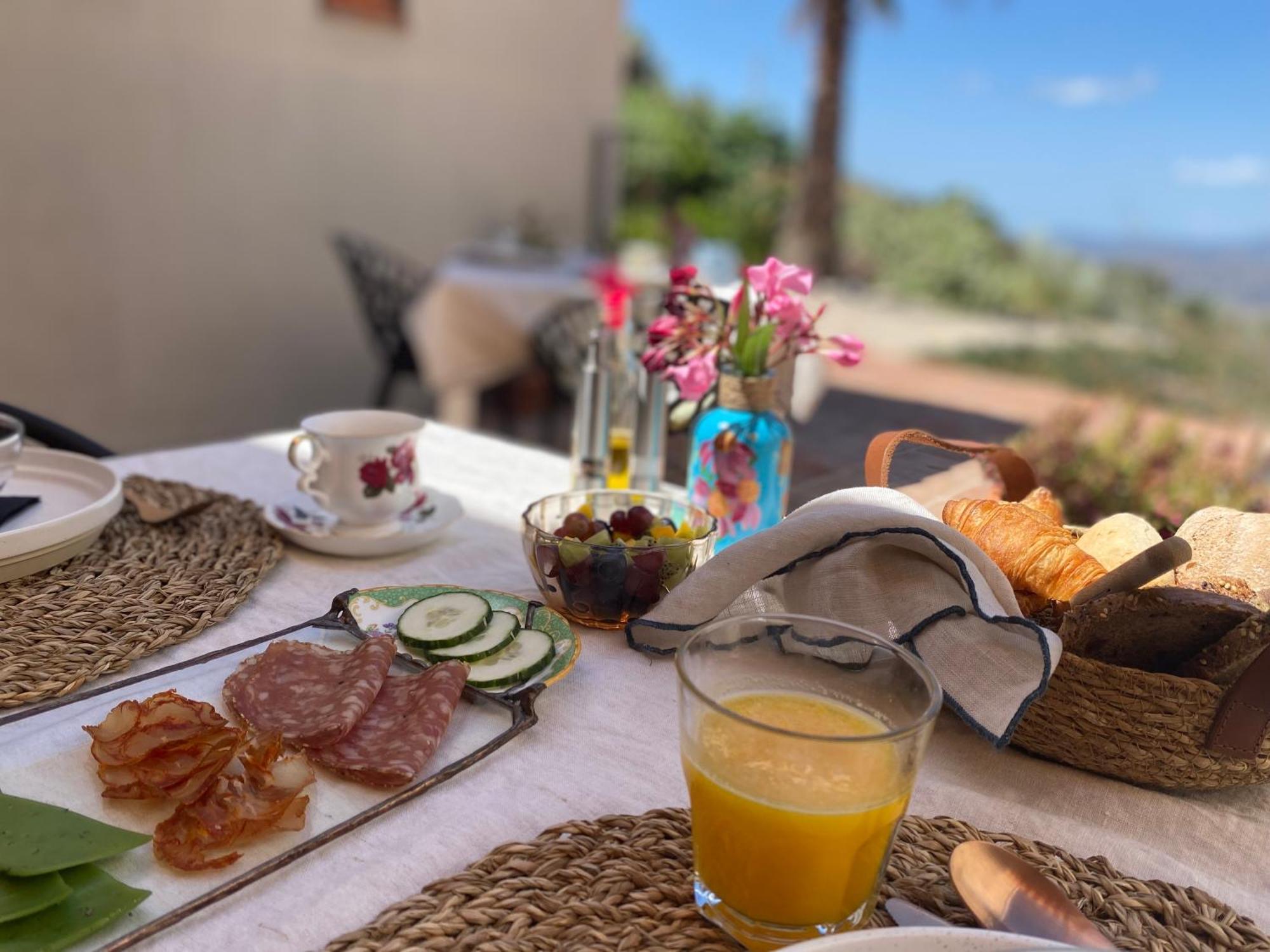 Boutique B&B El Refugio Alcaucín Eksteriør bilde